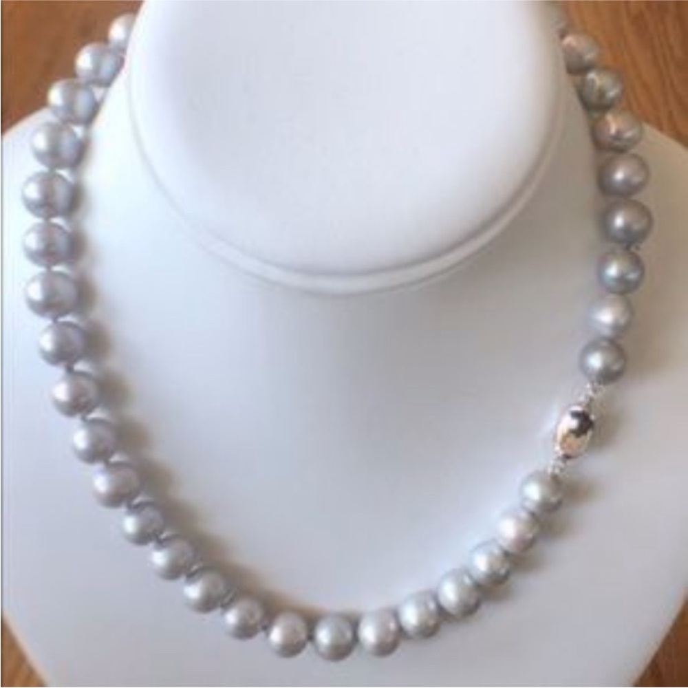 Gray 10mm Strand of Pearls necklace 925 Sterling Silver Clasp - 17 1/2 Inches